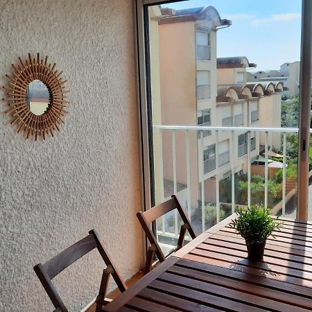 Sur Le Port, Studio Avec Vue Sur La Marina Apartment Gruissan Luaran gambar