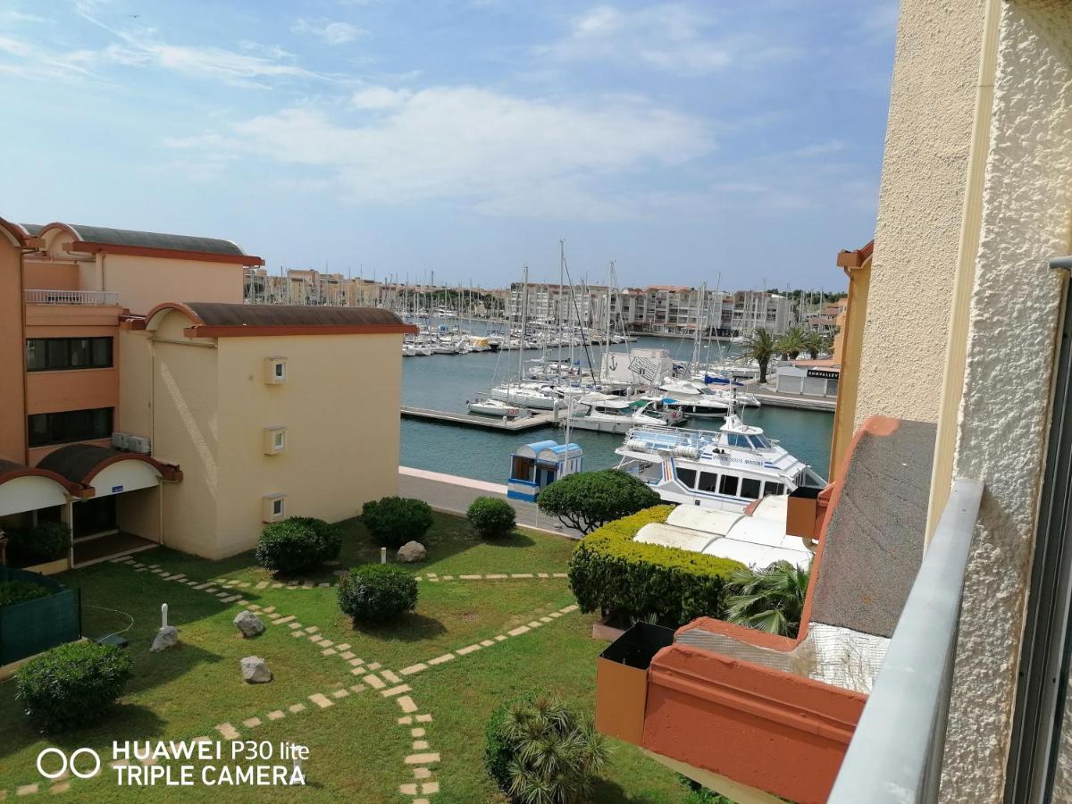 Sur Le Port, Studio Avec Vue Sur La Marina Apartment Gruissan Luaran gambar